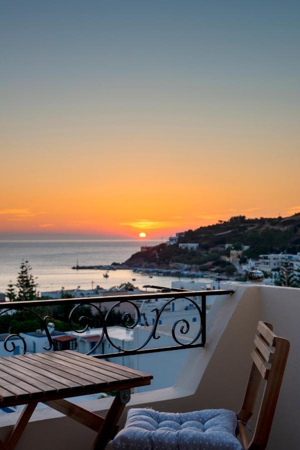 Guesthouse ERI Kini Extérieur photo