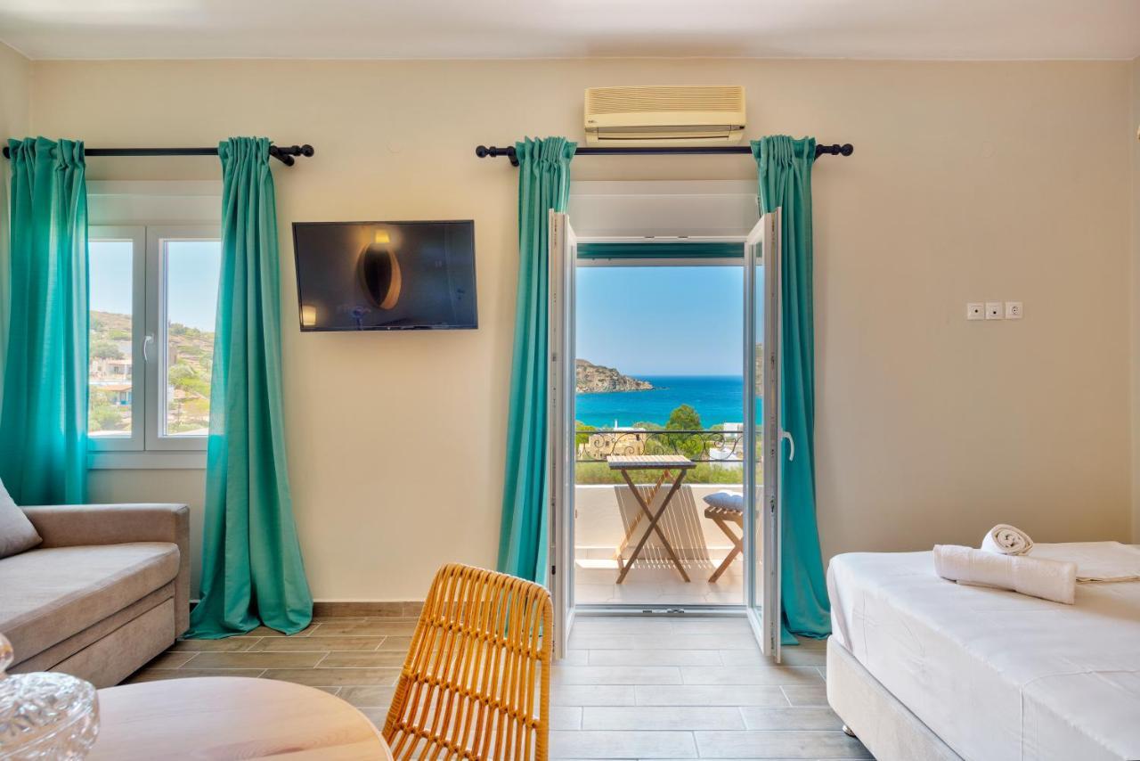 Guesthouse ERI Kini Extérieur photo