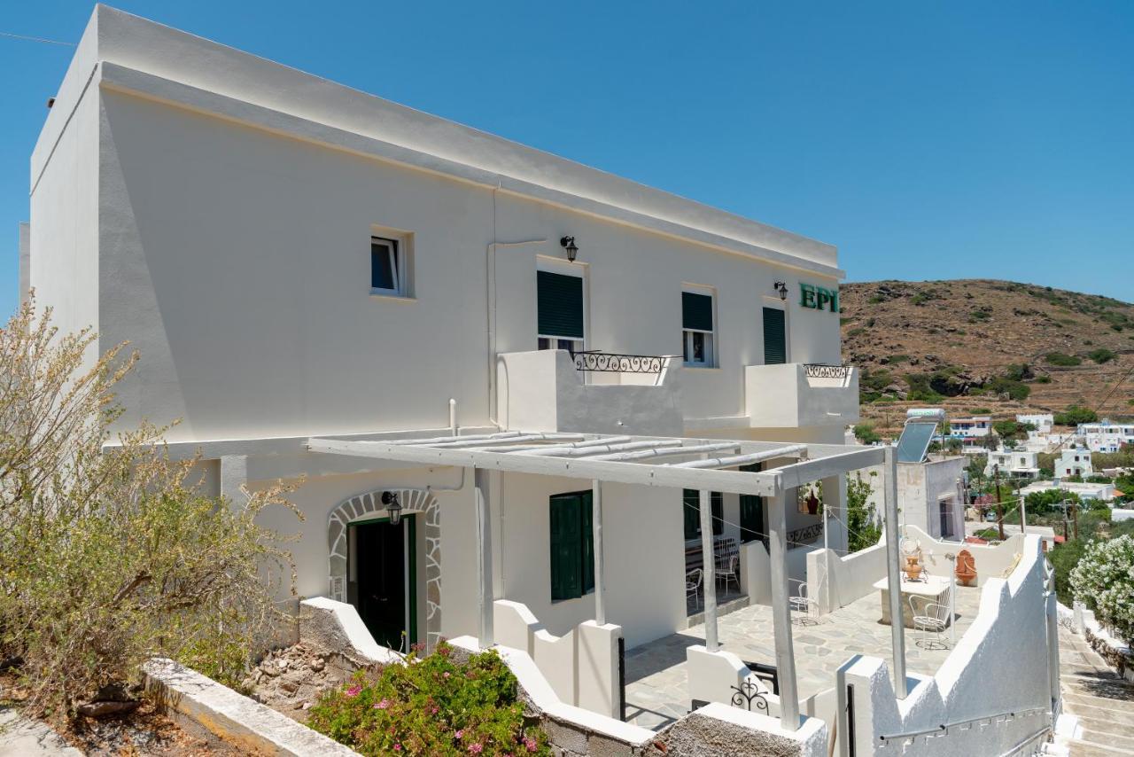 Guesthouse ERI Kini Extérieur photo
