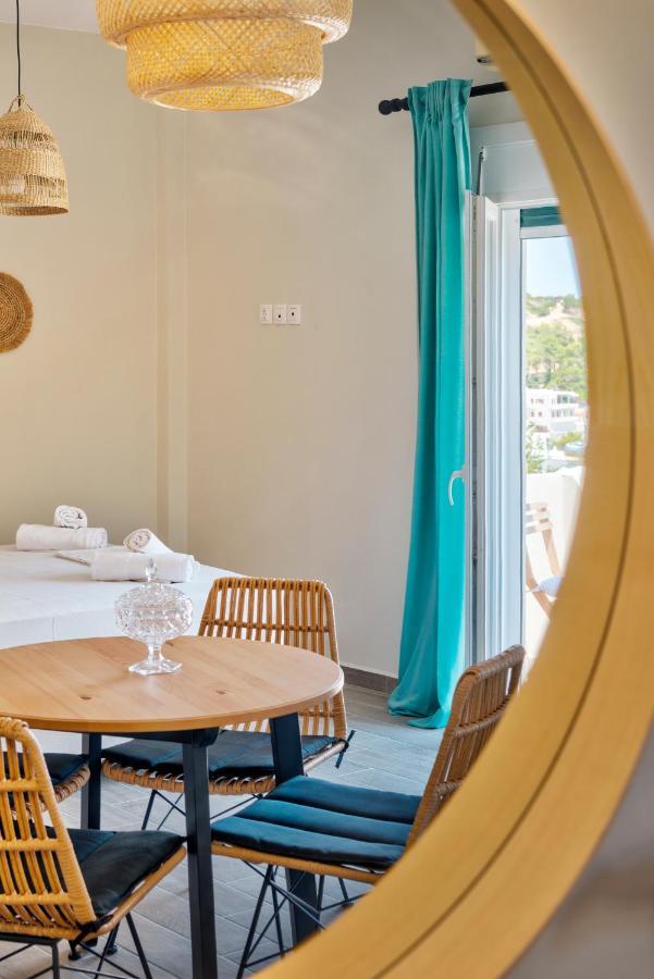 Guesthouse ERI Kini Extérieur photo
